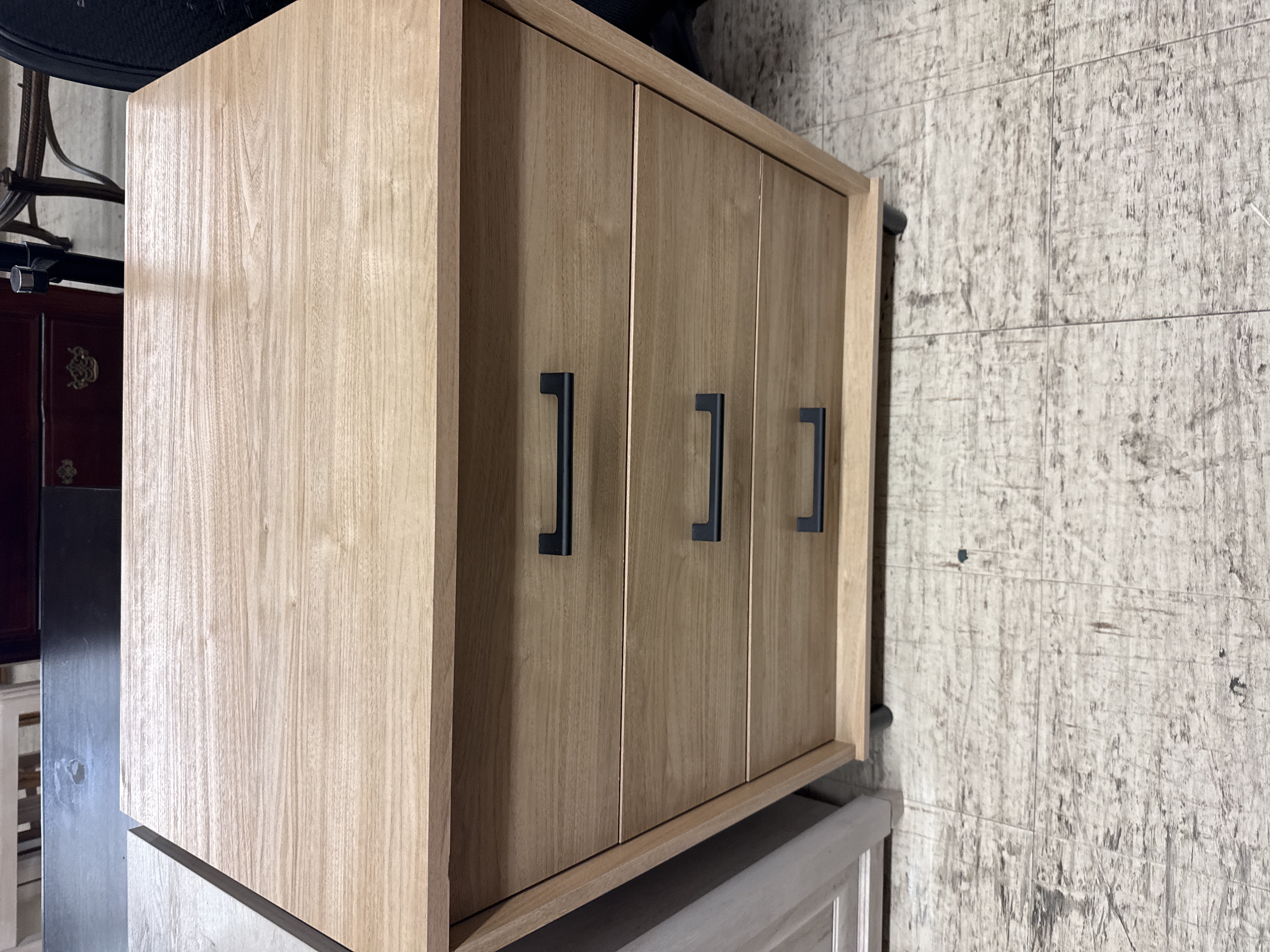 3 Drawer End Table/Nightstand - Pre-loved furniture Central Florida