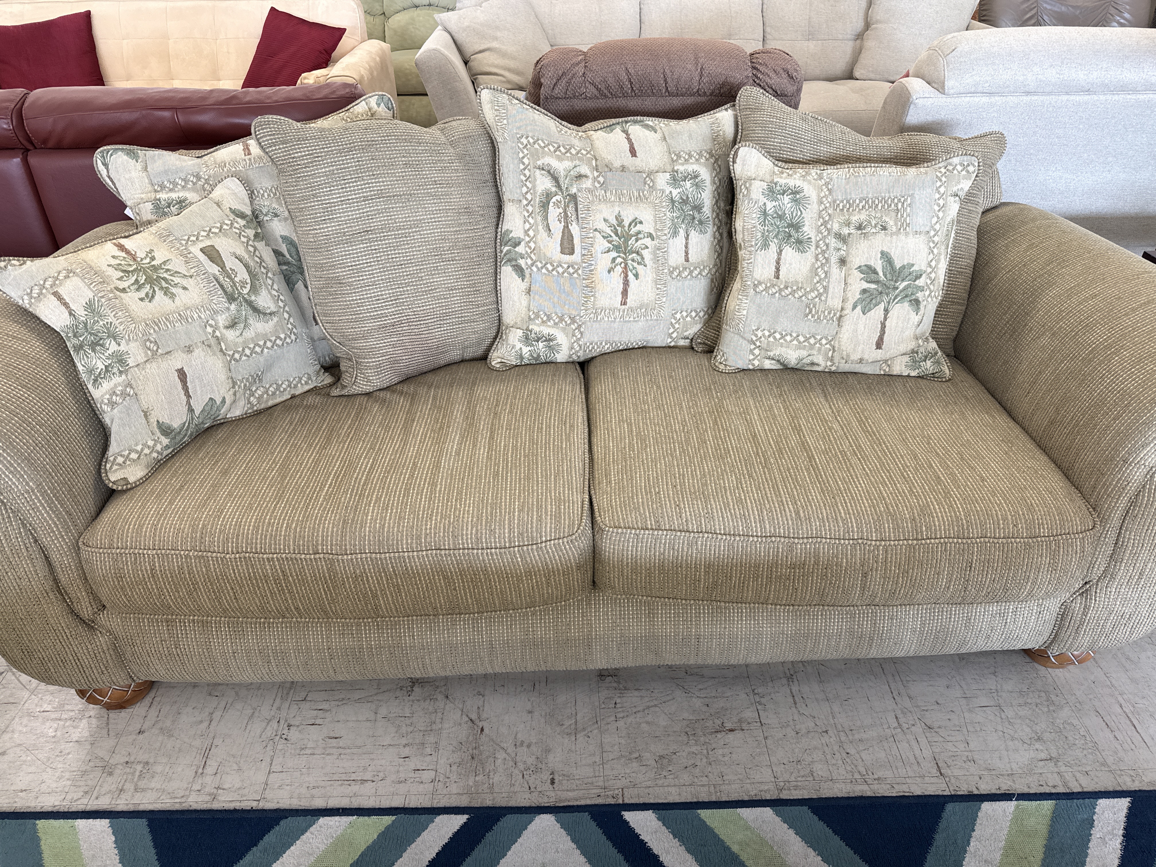 Green Sofa & Loveseat set - Pre-loved furniture Central Florida